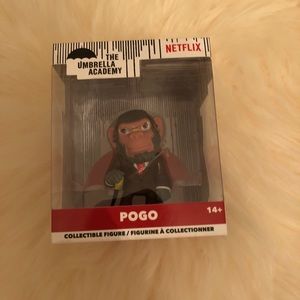 umbrella academy figure set Of 2